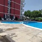 Apart Otel Rose *