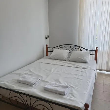 Rose 아파트호텔 *